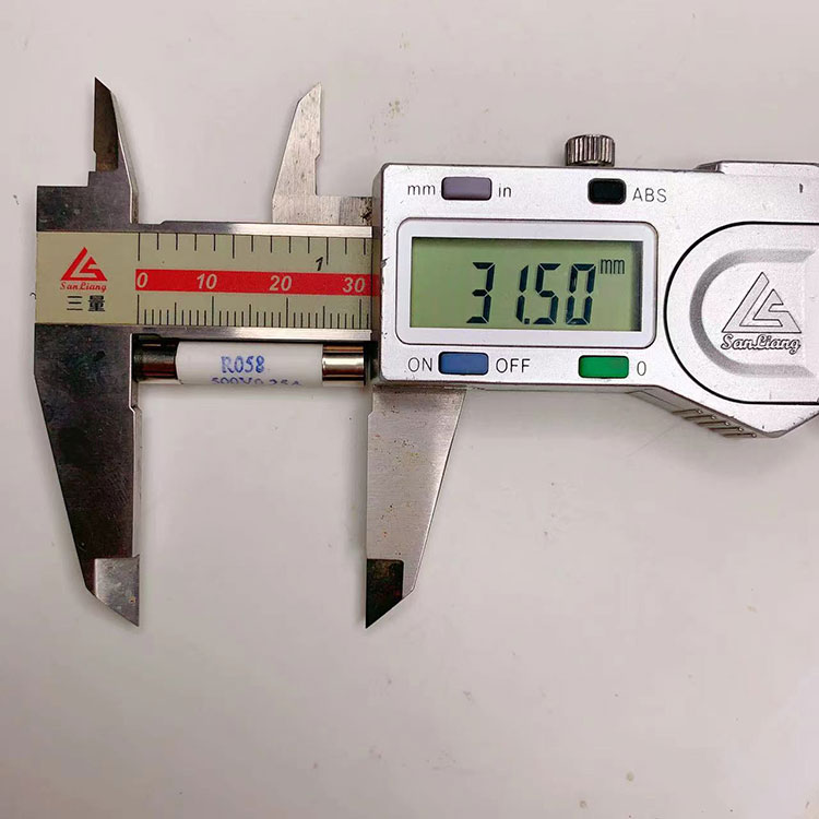 电子电流保险丝R058 RO58 6.3*31.5小型陶瓷保险管500V 1A2A6A10A