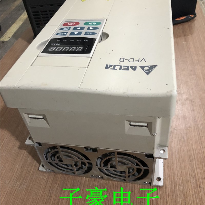 VFD-B系列变频器VFD055B43A/B 5.5KW 380V现货测试包好 实物