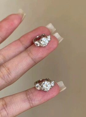 闪耀多钻拼接耳夹简约大气女配饰