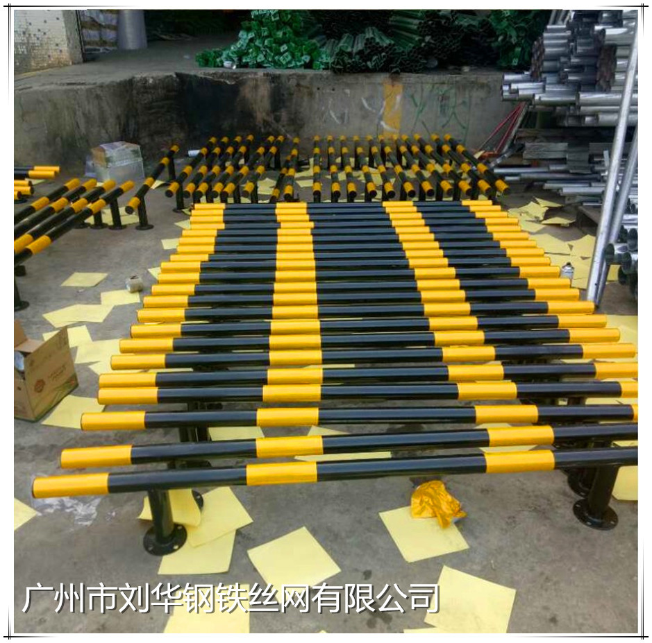 车位挡车器 停车场U型钢管挡车杆 厂家直销橡塑挡车器汽车齿轮器