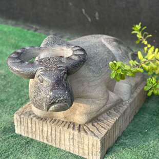 黑青石卧牛石雕一对摆件户外景区雕刻石牛庭院石牛雕塑风水摆件