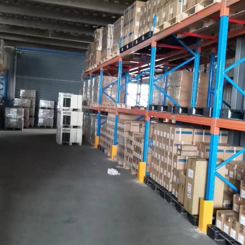 FRN3.7C2S-2J富士电机FUJzI变频器FRNC2SG2SF2SE2S系列