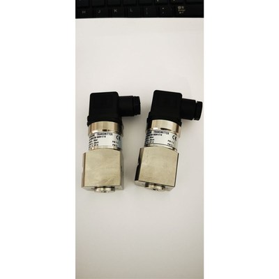 0 060G6121船用柴油机压力传感器MBS5100系列同款10Ubar油压适用