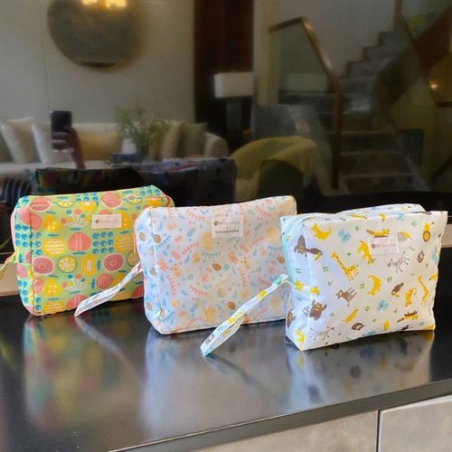 宝宝防水婴儿挂袋尿布袋尿不湿外出收纳包婴儿床衣服尿片便携袋子