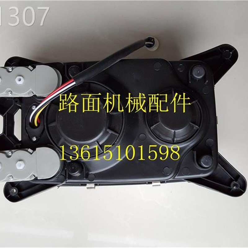 极速壹号徐工吊车齐星驾驶室K客厅灯前照灯照明灯V组合客厅灯工作