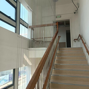 极速学校楼g梯幼儿园阳台飘窗高层防护防坠不绣钢丝网