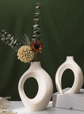 北欧陶瓷白色花瓶inqs风创意花器插花摆件简约高级感欧式轻奢