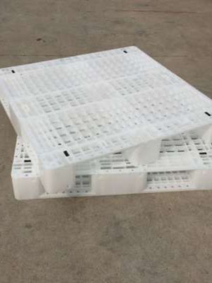 厂家塑料栈板 网格川字1111托盘白色长方形塑胶卡板