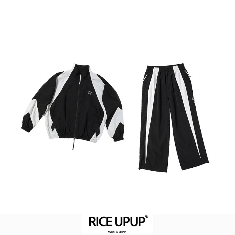 【持续爆款】Riceupup“高兴笑脸”黑白尼龙很好穿的刺绣运动套装
