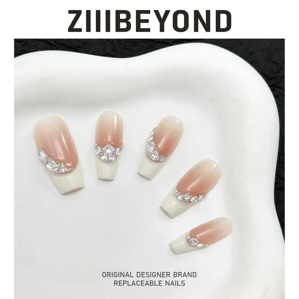 再变 桃香醉人美甲纯手工穿戴甲法式甜美闪钻显气质手白中梯ZB151