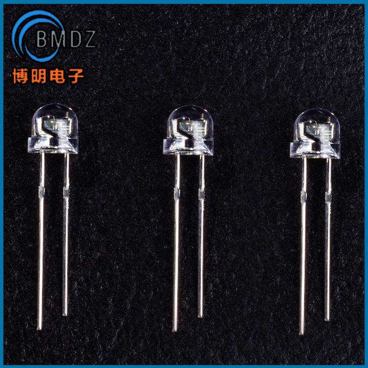 F8/8mm草帽大支架0.5W透明红发红光24X24MIL直插LED发光二极管