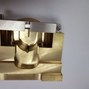 M603 慢走丝SL机上机头铜座 M602 M6y01 X187B580H02 眼模座M600