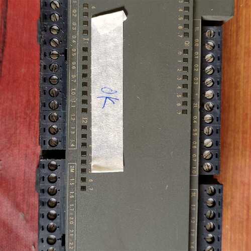 可维修st-200 plc CPU226  216-2BD2议价