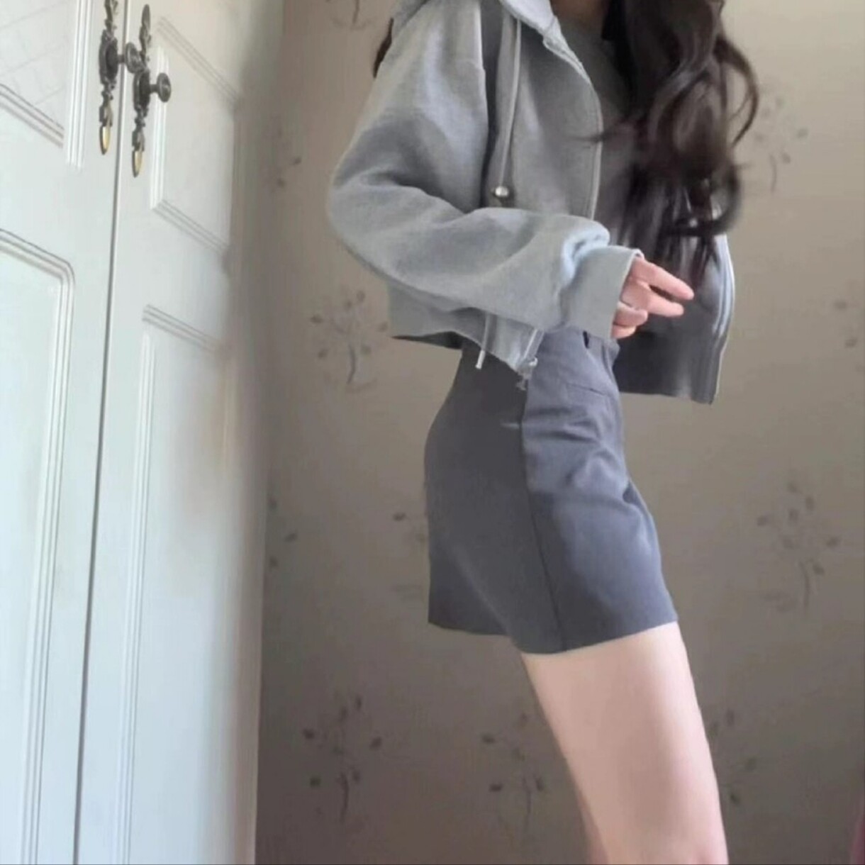 曼巴棉300克韩系个性百搭简约收腰小个子薄款卫衣女