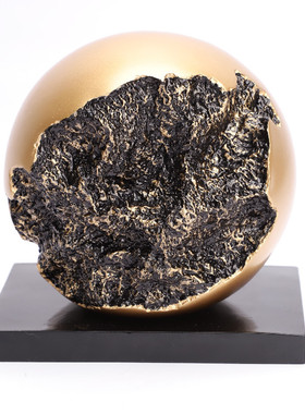 现代简约抽象雕塑古铜o色几何球摆件样板房售楼处书房客厅软装饰