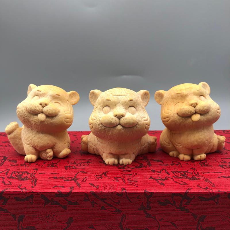 黄杨木雕刻瑜伽小萌虎生肖老虎实木手把件家居客厅装饰工艺品摆件