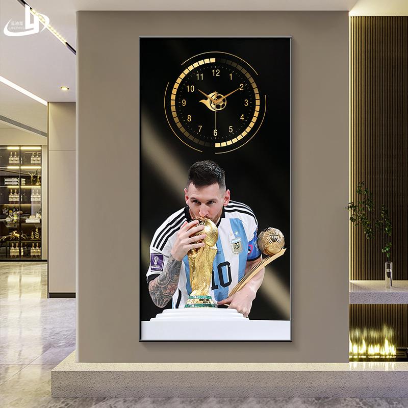 足球明星玄关装饰画钟表梅西C罗客厅挂画体育儿童房创意时钟壁画