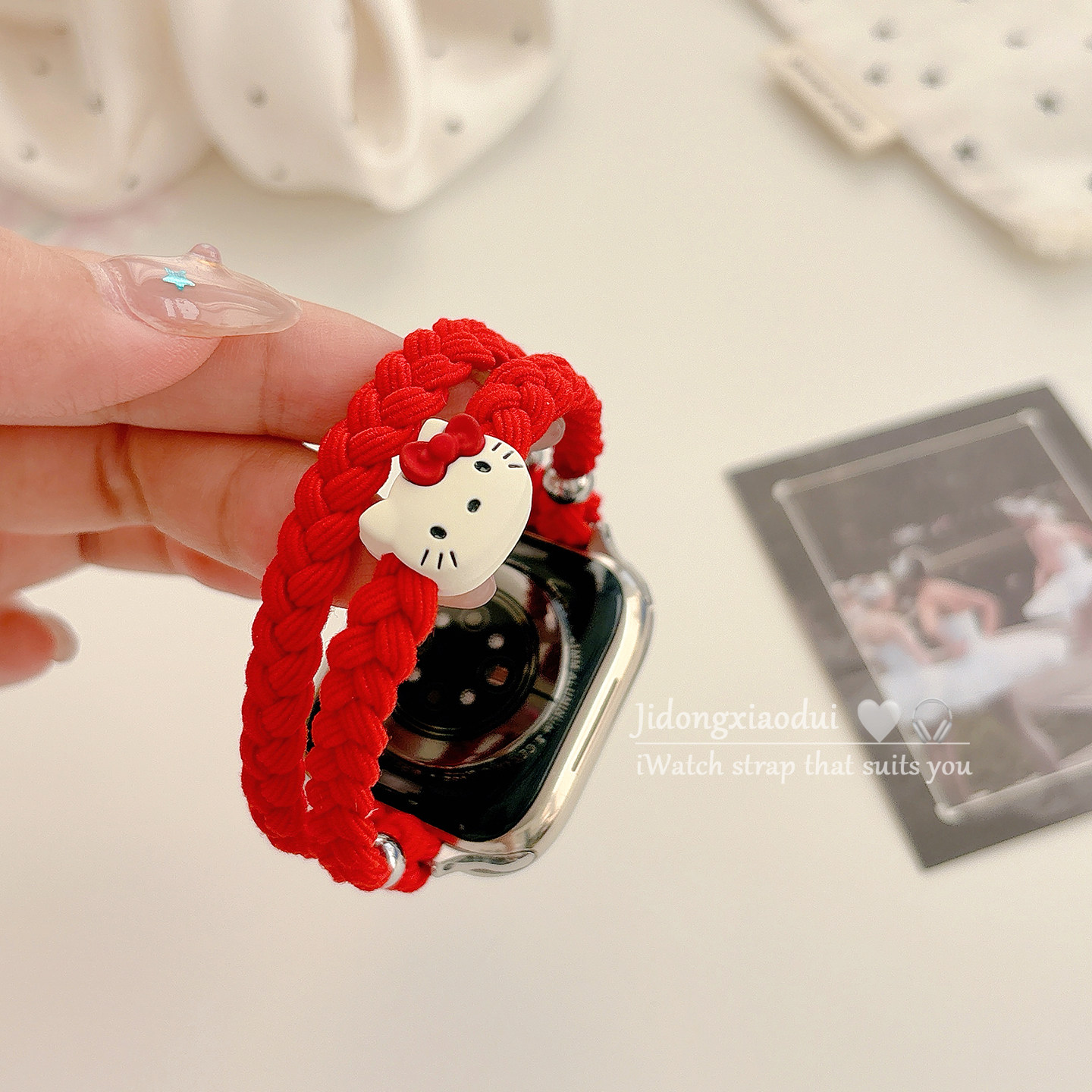 适用applewatchS11/10可爱卡通kitty弹力发圈表带苹果手表ultra3/2女款闺蜜iwatch9/8/7/6新款休闲百搭SE腕带