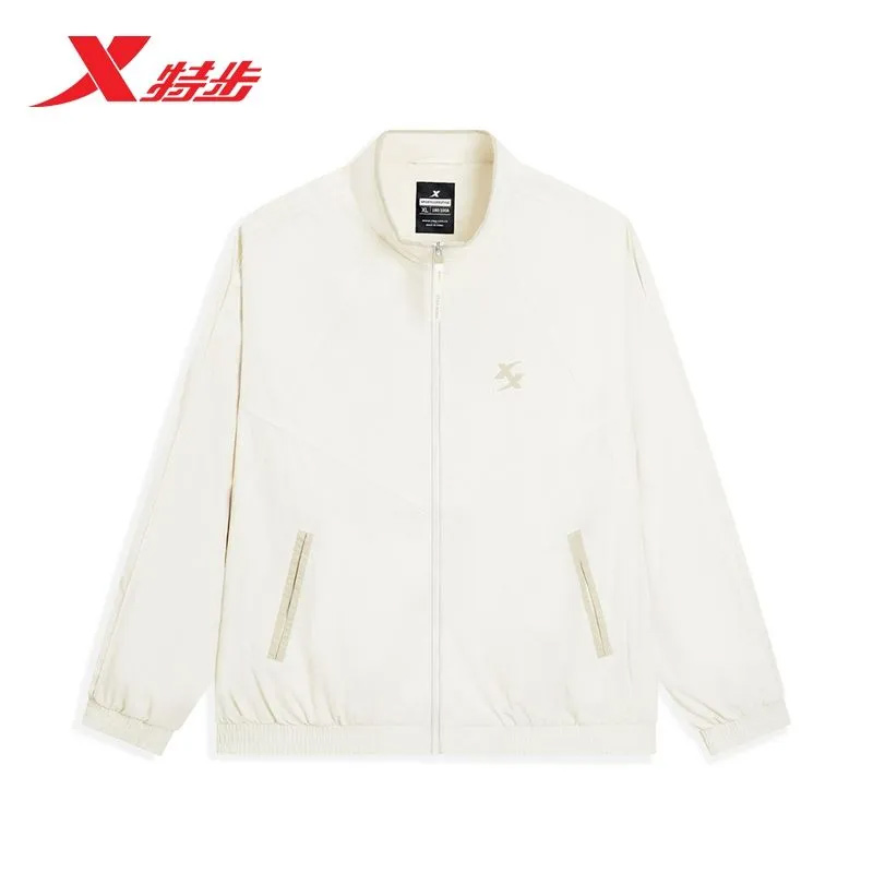 特步梭织外套薄风衣2025秋季新款运动休闲外套男上衣975329150495