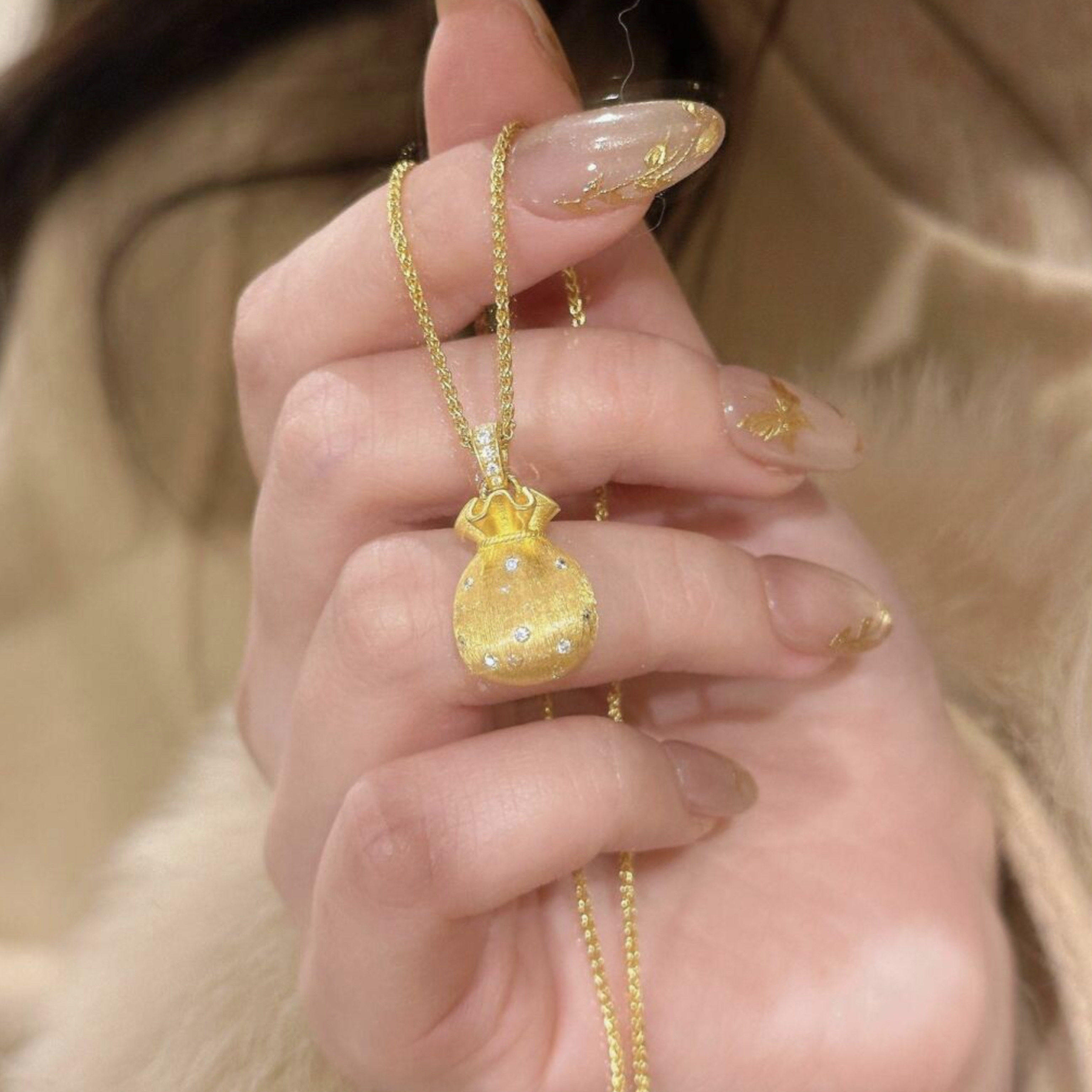 金包银拉丝小福袋花丝镶钻钱袋子吊坠韦雪同款锁骨项链精致毛衣链