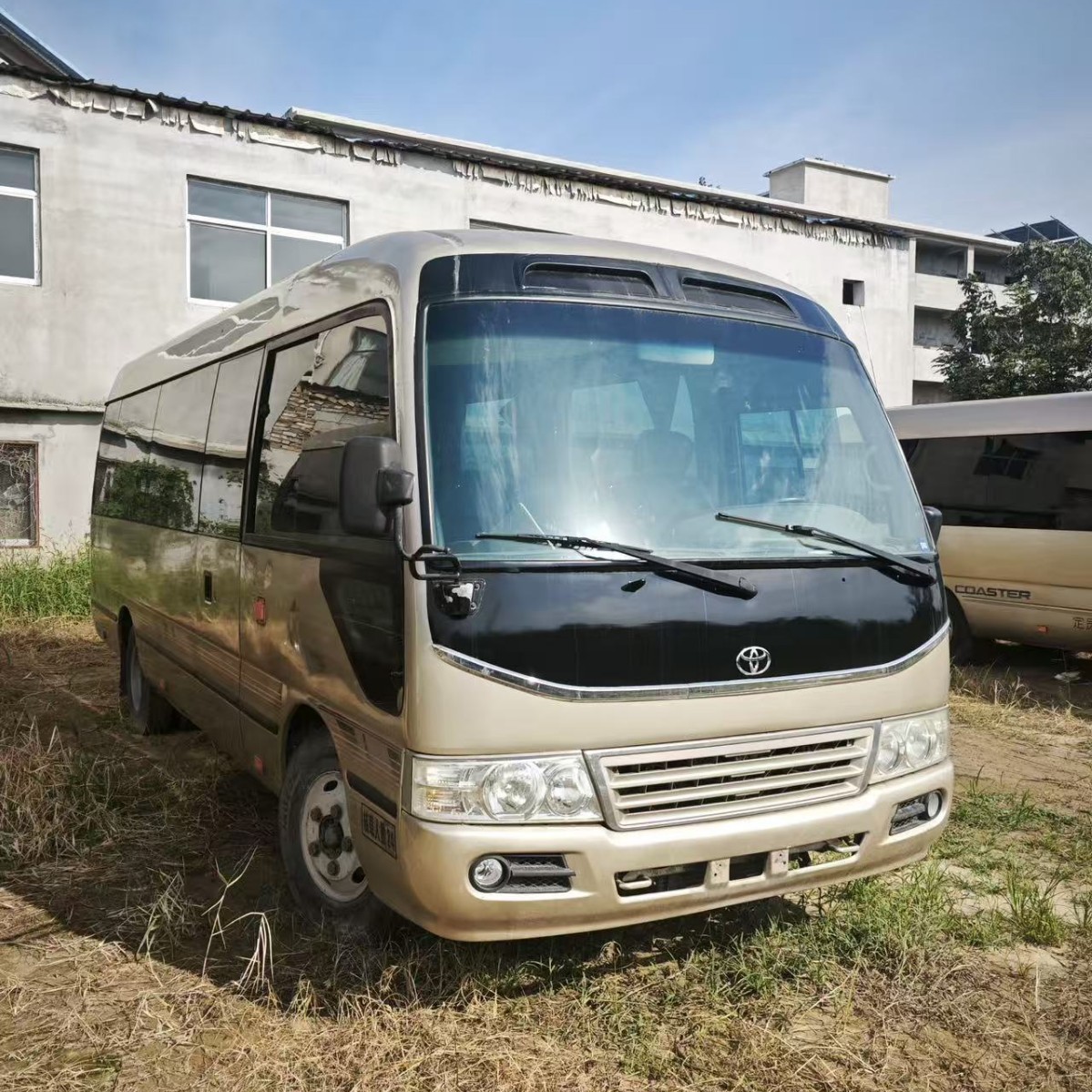 跨境非洲丰田考斯特24座中巴车24座中大型商务客车