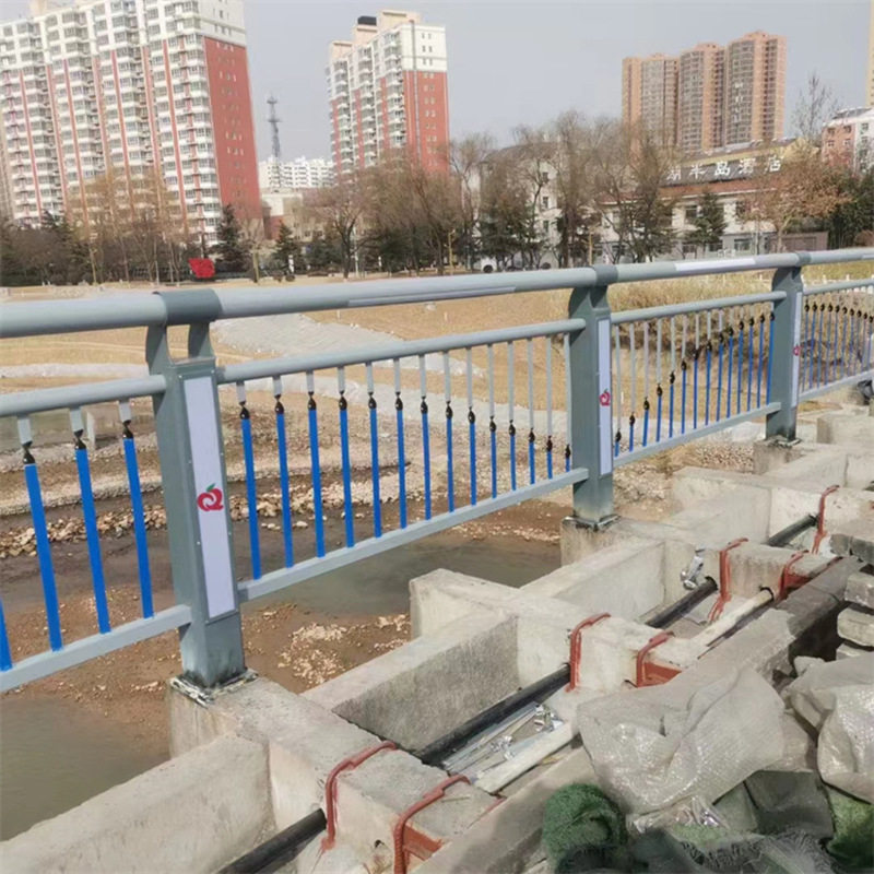 城市道路灯光护栏天桥防撞护栏景区桥梁护栏厂家LED湖边灯光护栏