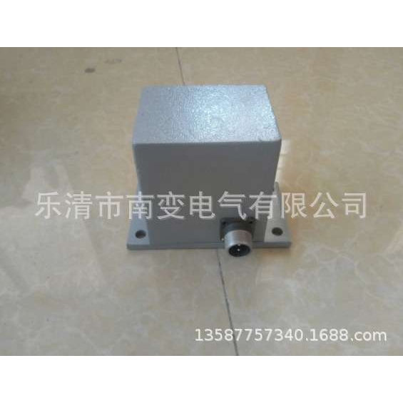JWK接近开关磁体 CJK-1C/D DC24V磁性开关矿用开关磁体航插接头线