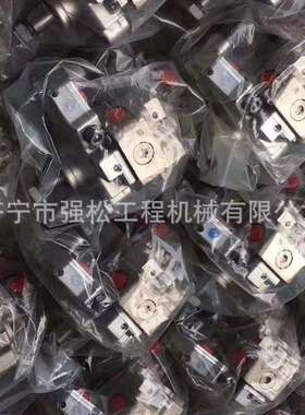 PC200-6发动机S6D102E柴油泵燃油泵6735-71-1150