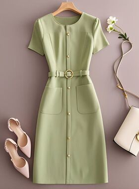 绿色小香风连衣裙2026新款女简约通勤气质显瘦质感高级感收腰裙子