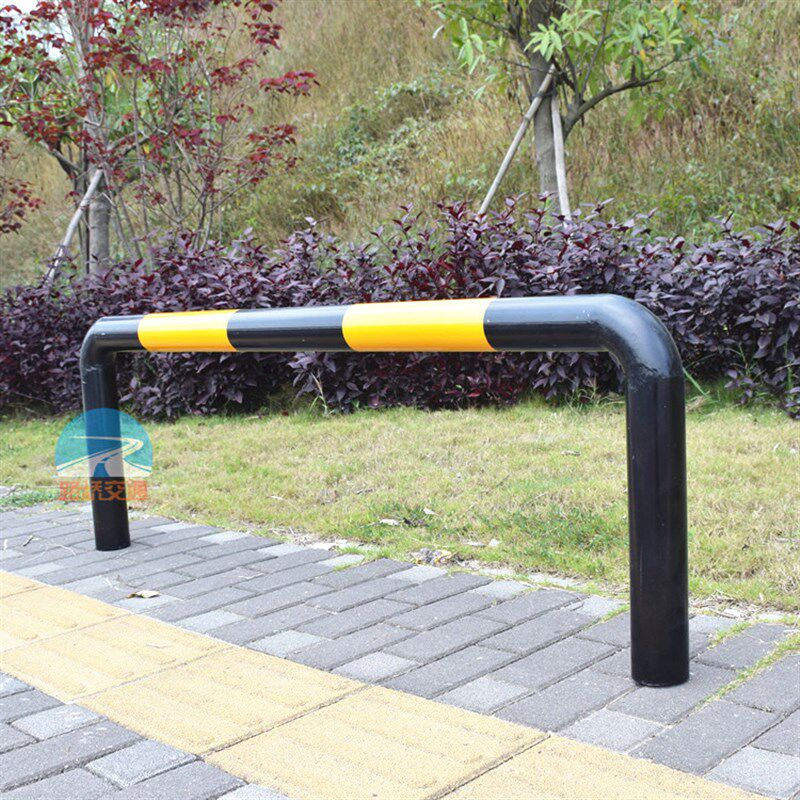 热销U型护栏 U型停车护栏t 道路隔离栏杆U型挡轮杆防撞杆 埋地挡