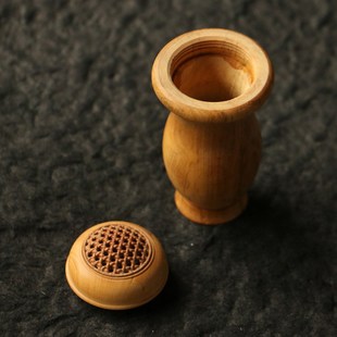 黄杨木纯手工精工制作橄榄核蒙心仿倒栽金R钟竹蛉筒鸣虫器具