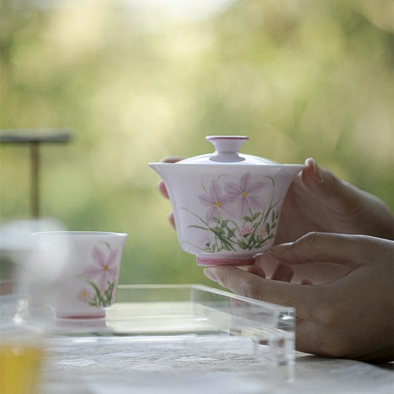 杏粉手绘悠绽粉韵盖碗 花朵w功夫茶具陶瓷文人器家用泡茶碗釉下彩