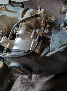 二手摩托车拆车 适用于铃木UM睿彩vQS125T-4B 丽彩QS125T-2B发动