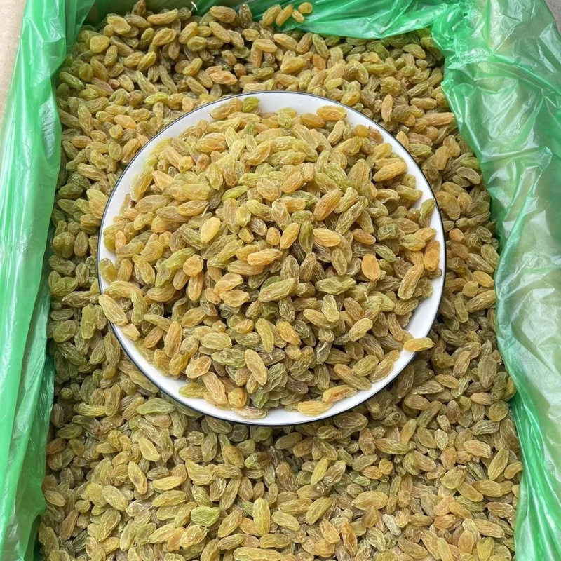 整箱20斤10新疆葡萄干吐鲁番无籽烘焙散装奶茶食品小颗粒商用摆摊