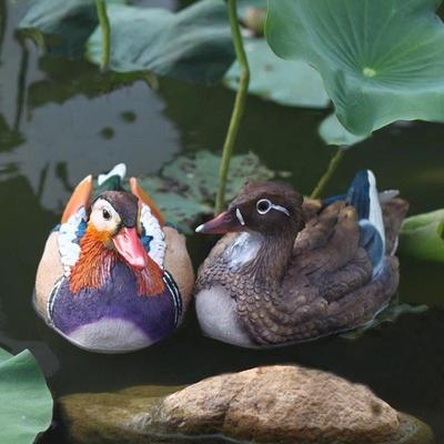 户外模拟鸳鸯创意摆件动物雕塑花园水池庭院漂浮小黄鸭树脂工艺品