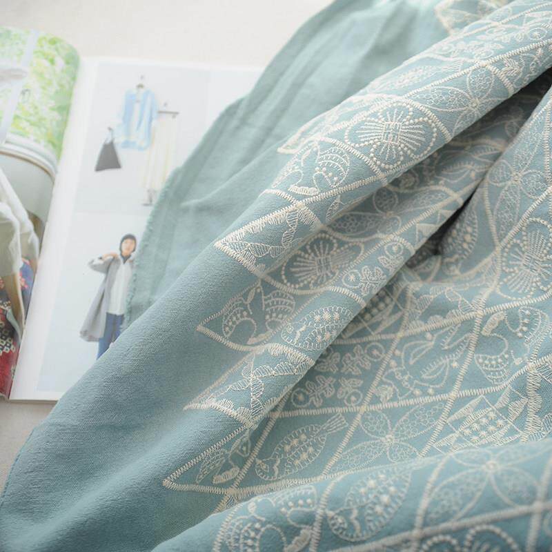 非皆川明重工刺绣厚棉麻布料沙发抱枕套面料桌布盖布手工布飘窗布