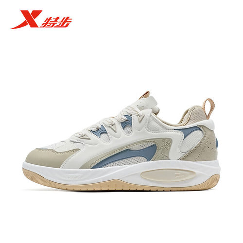 特步驭桀PLUS板鞋2025夏季新款透气男运动百搭休闲鞋975319310005