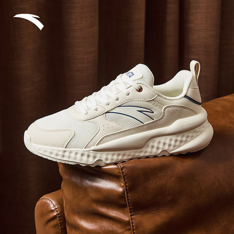 安踏男士网面透气轻便休闲鞋子