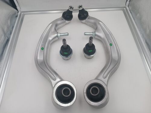 适用于英菲尼迪350Z  G35  V35  Z33下悬挂羊角球头