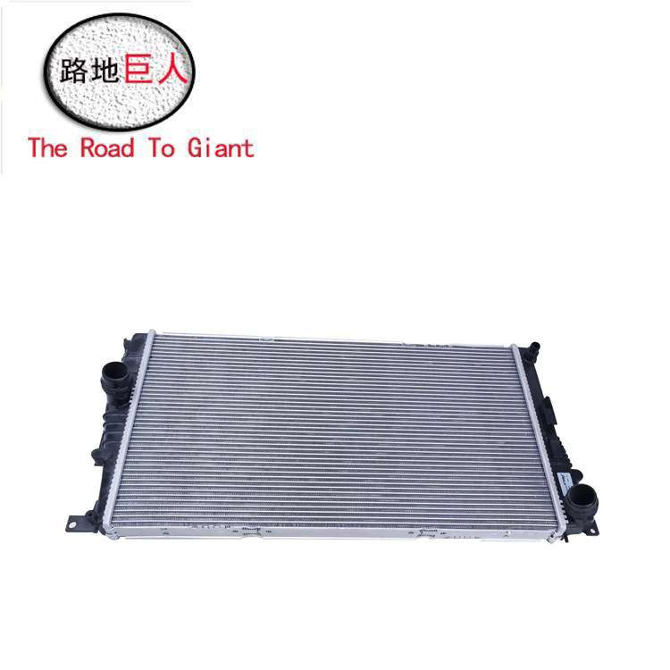 适用于宝马F20 F21 F22 F23 F30 F31 散热器水箱  17117600516