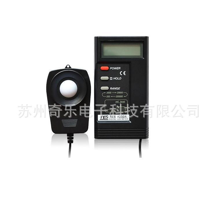 TES1332A/1334A/1339R照度计可接电脑数字照度仪