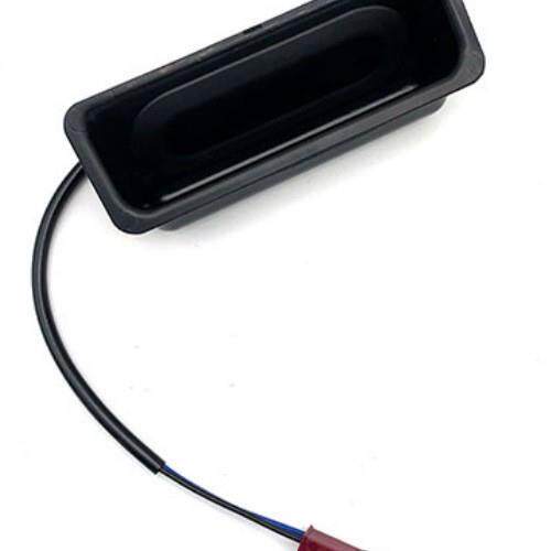 51248168035适用于BMW5系后备箱按钮开关E60E61E39