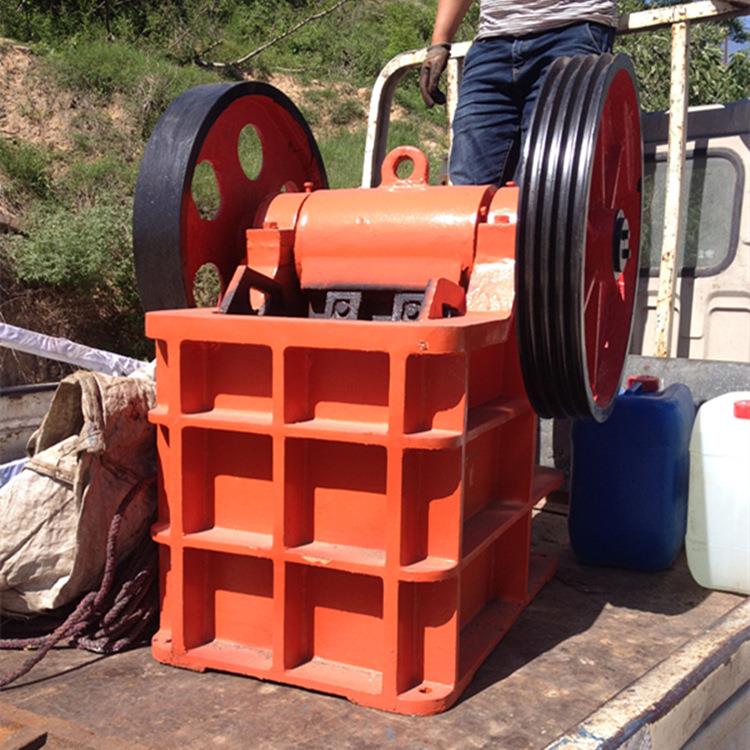 小型石头破碎机浙江地区鄂式粉碎机200x300碎石机鄂破