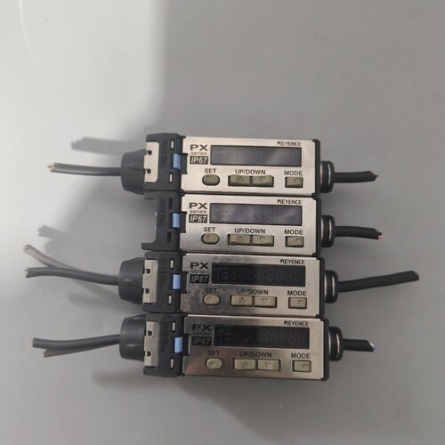 议价基恩士 PX-10数显传感器,剪线的 成色如图 实物拍摄,有