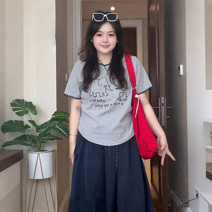 特大码女装胖mm卡通印花短袖T恤女宽松显瘦通勤风百搭休闲上衣潮