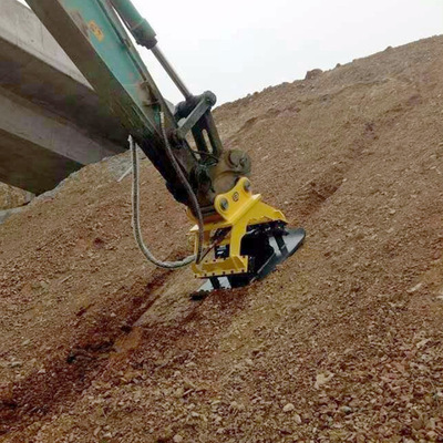 大型地基挖机打夯器土堆堤坝旋转震动夯实机液压平板夯