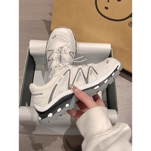 极速小众运动鞋女2026新款爆款鞋子防H滑跑步网面透气爬山登山鞋