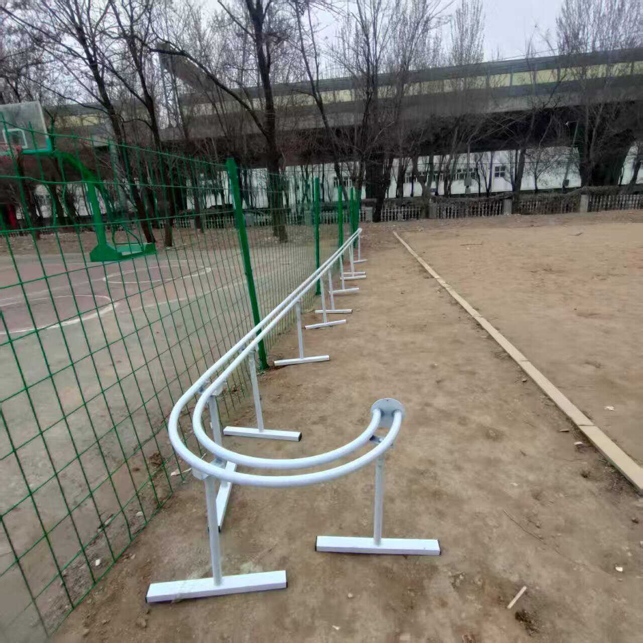 铅球回送器 田径用品9米12米22米场地回送架 传送带 铅球推车器材