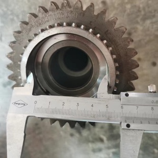 M300.37.12 50变速箱副变速齿轮轴1条大齿34小齿38 东方红E30 f40
