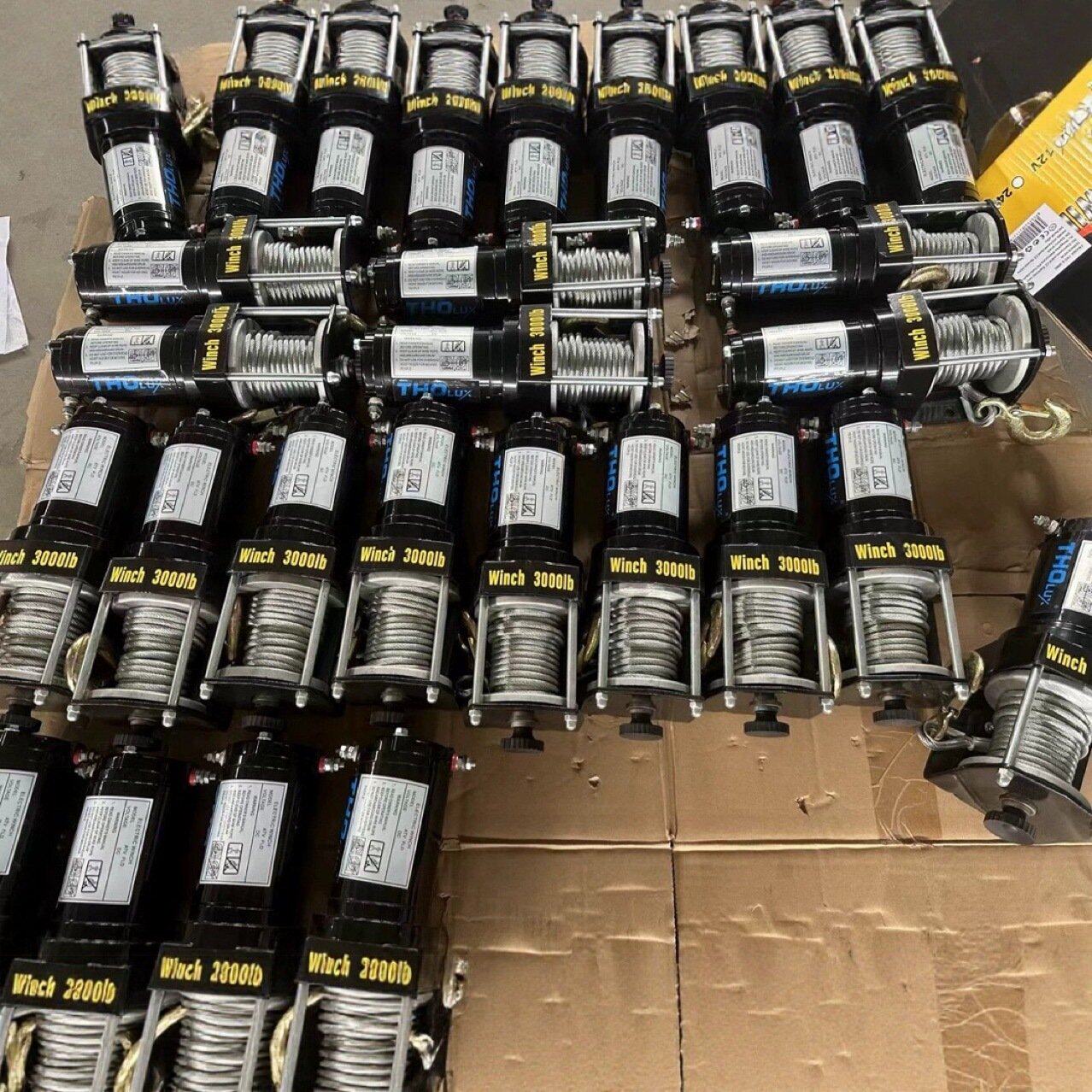 亚马逊同款电动绞盘12v车载小型吊机24V无线自救汽车起重卷扬机